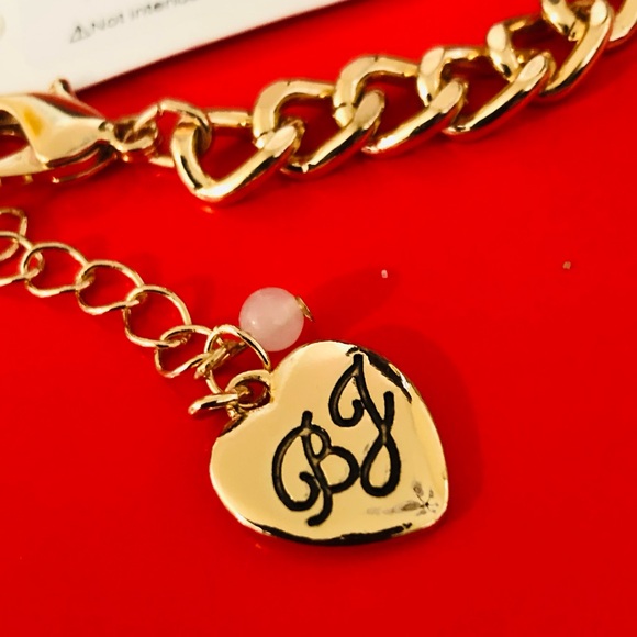 Betsey Johnson Necklace - Red & Green Metallic Bows & Crystal Rhinestones NWT - Picture 16 of 16